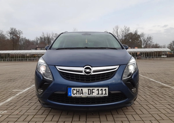 Opel Zafira cena 47800 przebieg: 209000, rok produkcji 2015 z Paczków małe 742